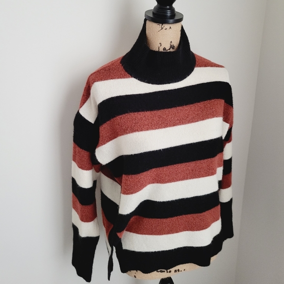 DKNY Striped High-Low Hem Sweater - Picture 4 of 10